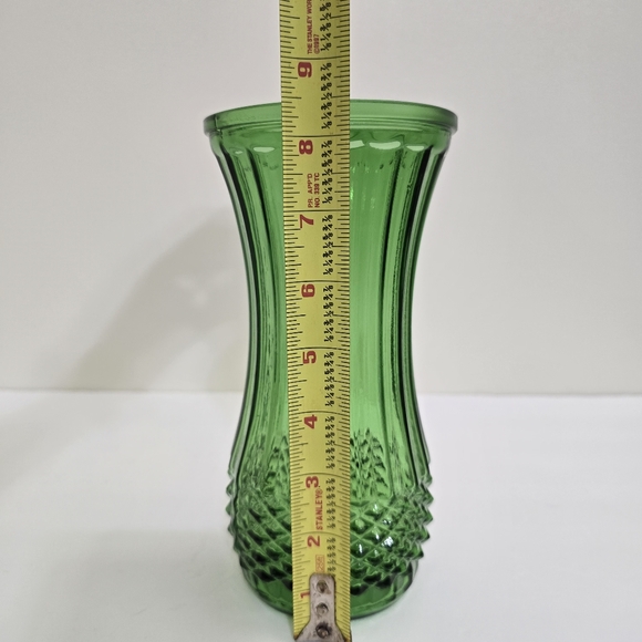 vintage Hoosier Emerald Green Glass Floral Bouquet Vase Diamond Cut Ribbed - Picture 11 of 16